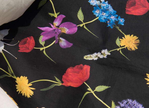 Snurk dekbedovertek Bouquet black